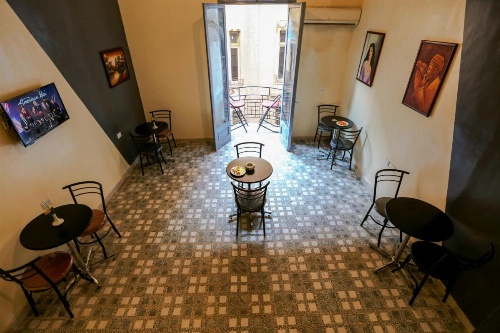 Valencia Hotel image 2